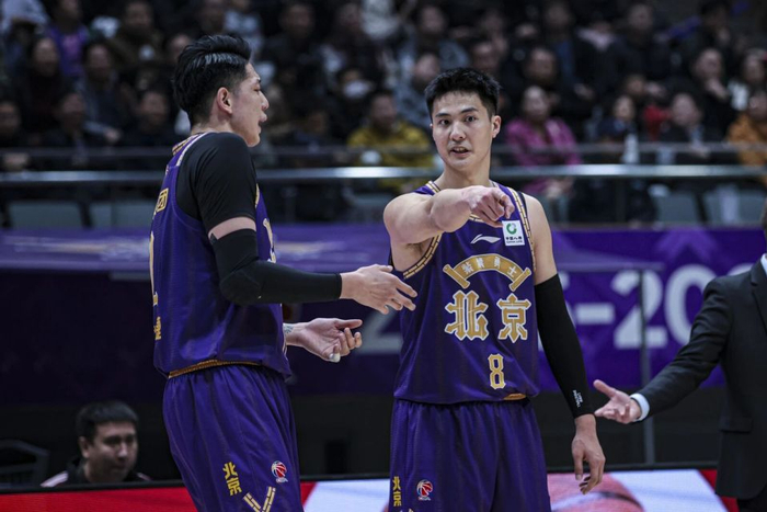 北控男篮加时逆转浙江稠州金租 沈梓捷关键进攻