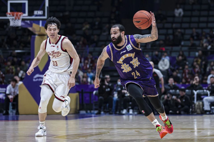 北控男篮加时逆转浙江稠州金租 沈梓捷关键进攻