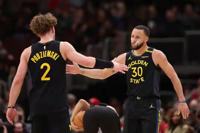 波杰姆斯基欲对标库明加索要2000万年薪 勇士或成