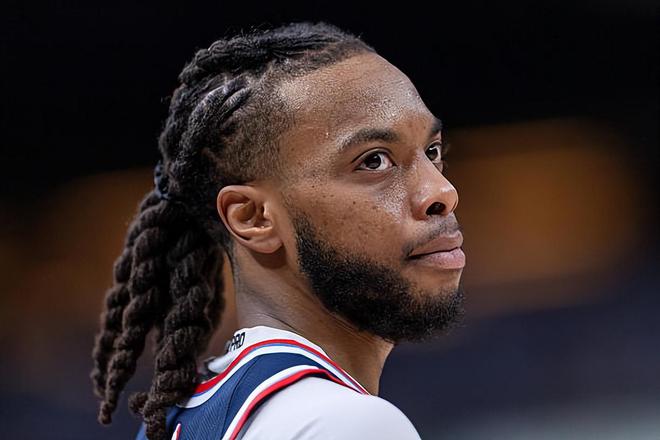 快船力克雄鹿取五连胜 加兰全能表现助球队登顶