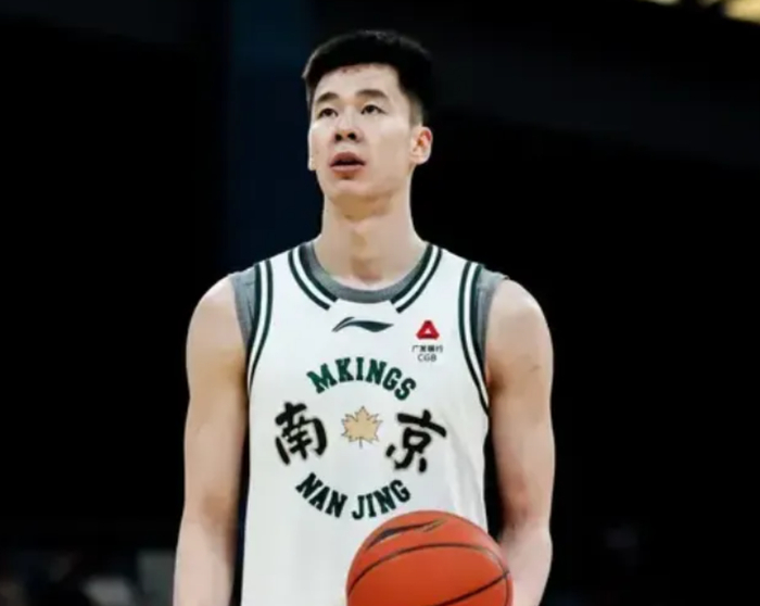 郭昊文砍30+引领南京掀翻江苏 防守端统治力成关