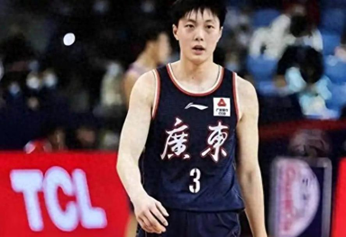 广东宏远季后赛德比惨败广州龙狮 战术单一成致